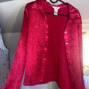 Selling this unique link shirt, reminds me of Harry Styles haha